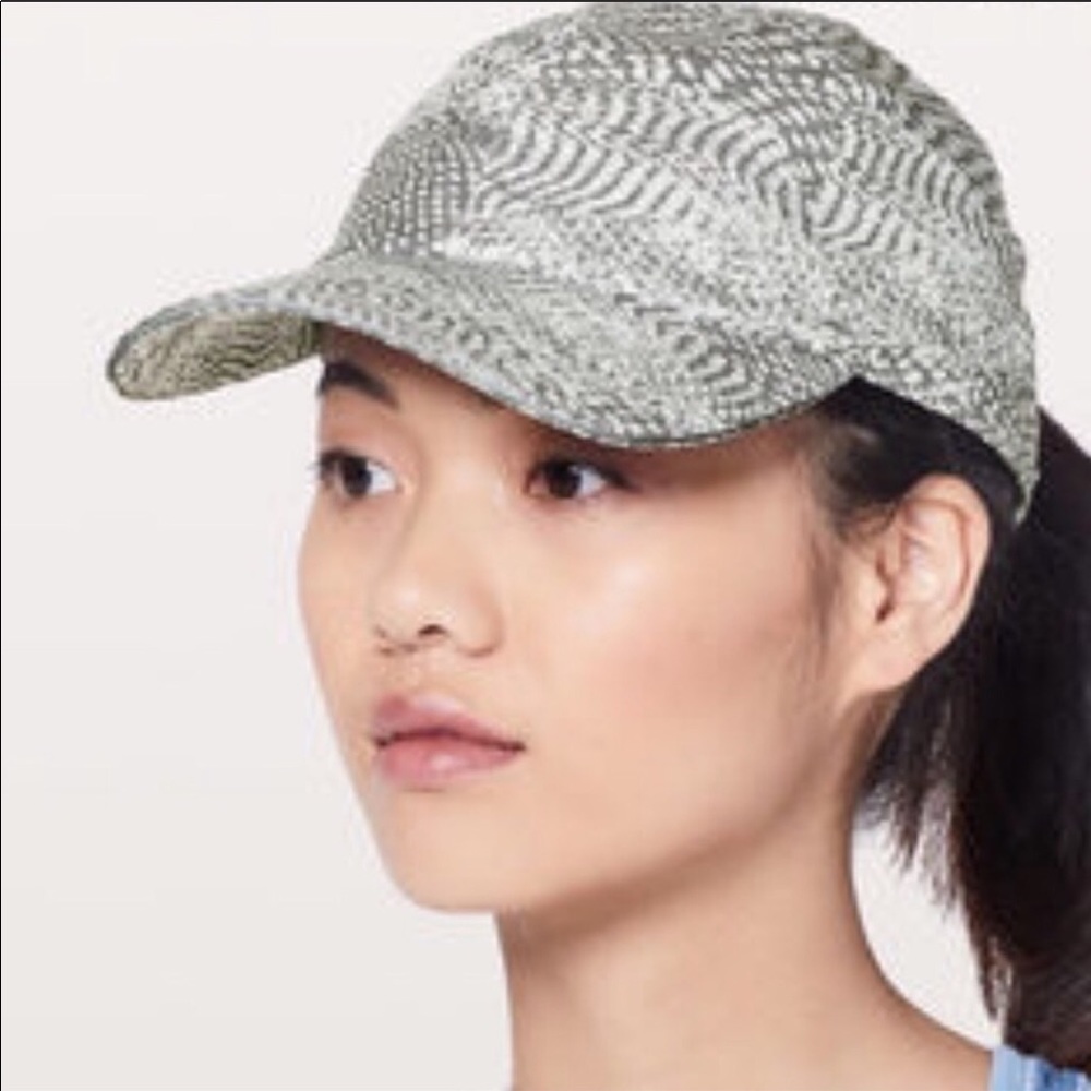 Lululemon Baller Hat Run Swerve Vapor Metal Gray - Picture 1 of 7